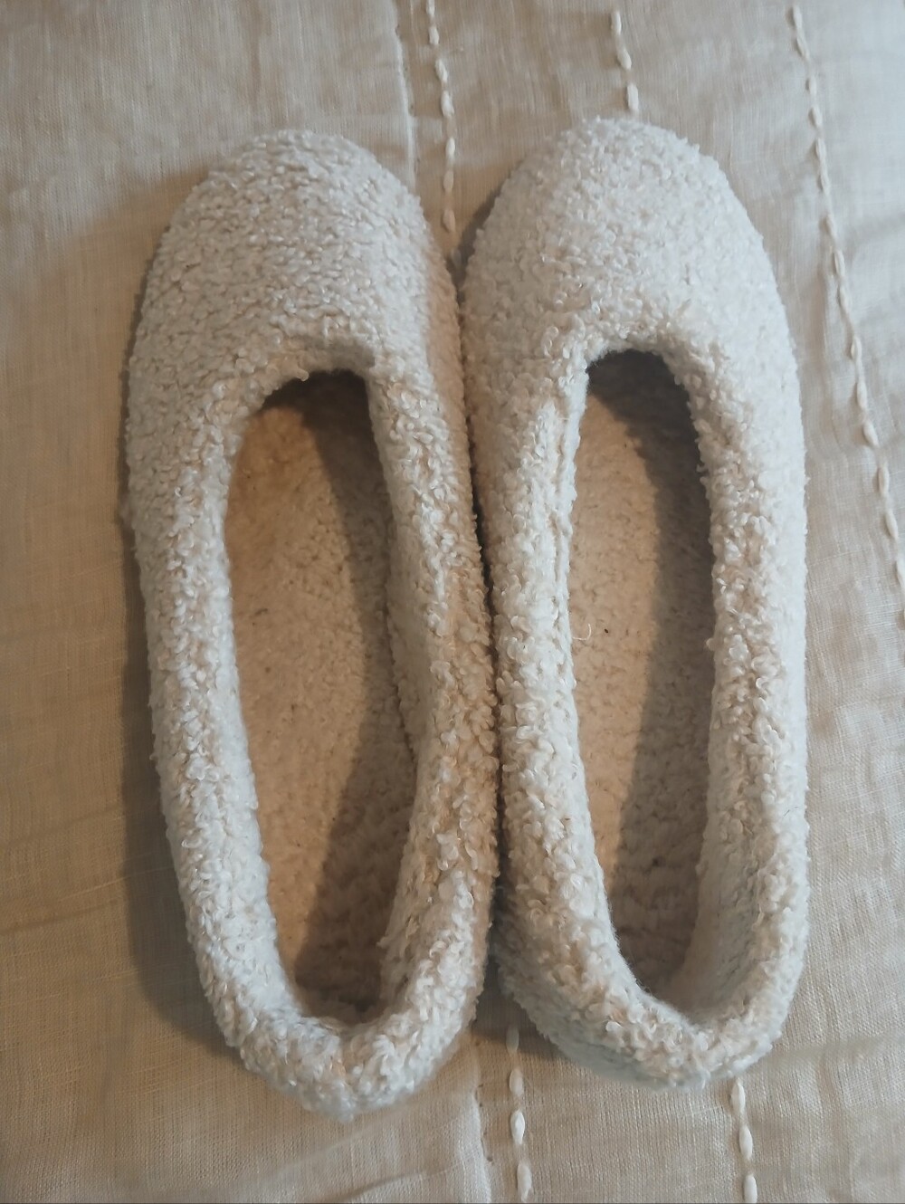 Cozy Women's Cream Sherpa Slip-On Flats